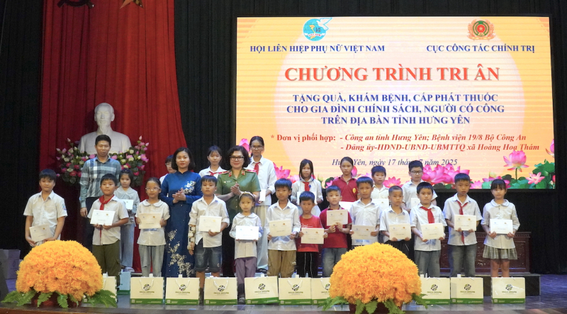 Nhiều hoạt động tri ân Mẹ Việt Nam anh hùng, thương, bệnh binh, gia đình chính sách trên địa bàn tỉnh Hưng Yên -0