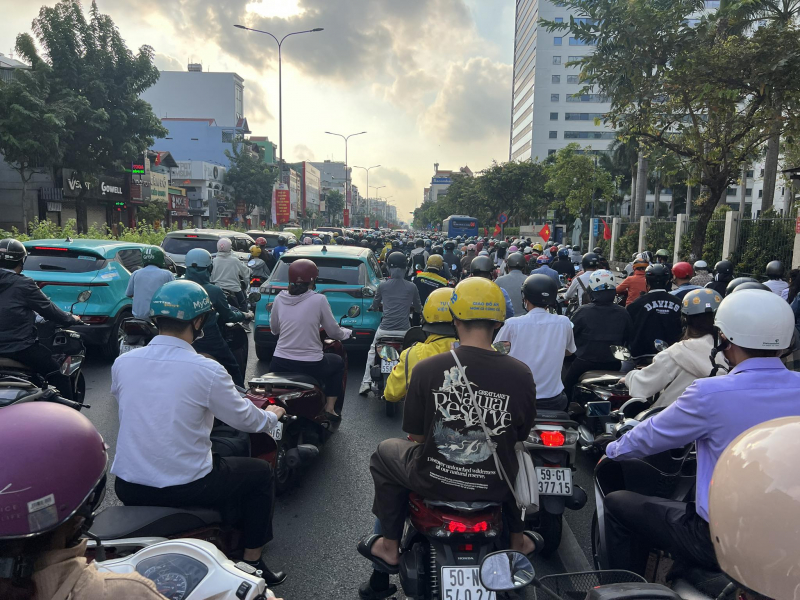 TP Hồ Chí Minh: Từ tháng 1/2026 bắt đầu ngừng đăng ký mới phù hiệu đối với xe máy công nghệ sử dụng xăng -0