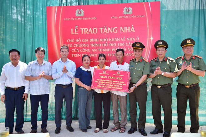Công an Thủ đô về nơi cội nguồn thiêng liêng của lực lượng CAND -0 Công an Thủ đô về nơi cội nguồn thiêng liêng của lực lượng CAND -0
