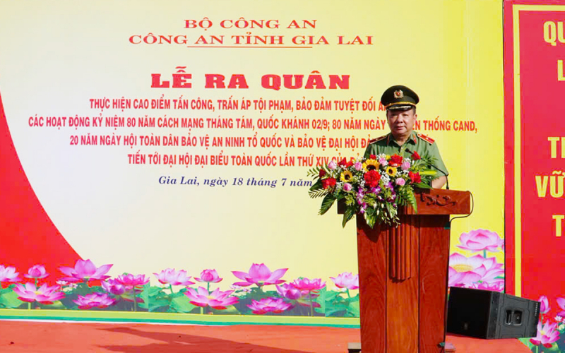 Màn võ thuật ấn tượng ngày ra quân đợt cao điểm tấn công trấn áp tội phạm -0