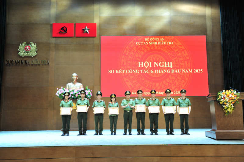 Phát huy tinh thần “an ninh chủ động”, nắm chắc tình hình toàn diện các mặt công tác an ninh điều tra -0