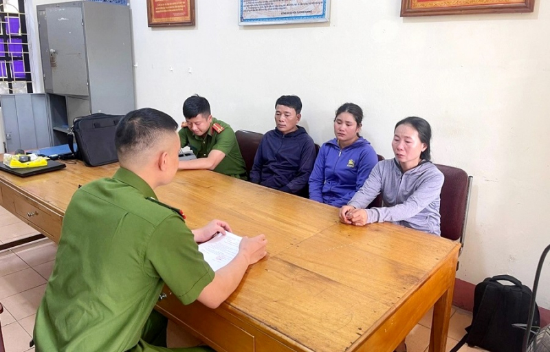 Xuất ngoại bằng đường vòng -0