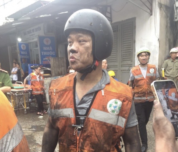 Kỹ năng nào để sinh tồn trên biển khi tàu gặp nạn? -0