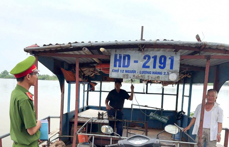 Công an Hải Phòng và Quảng Ninh đồng hành cùng người dân phòng chống bão số 3 -3
