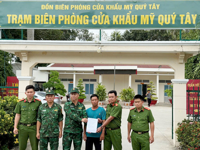 Gây trọng án rồi trốn qua biên giới vẫn không thoát -0