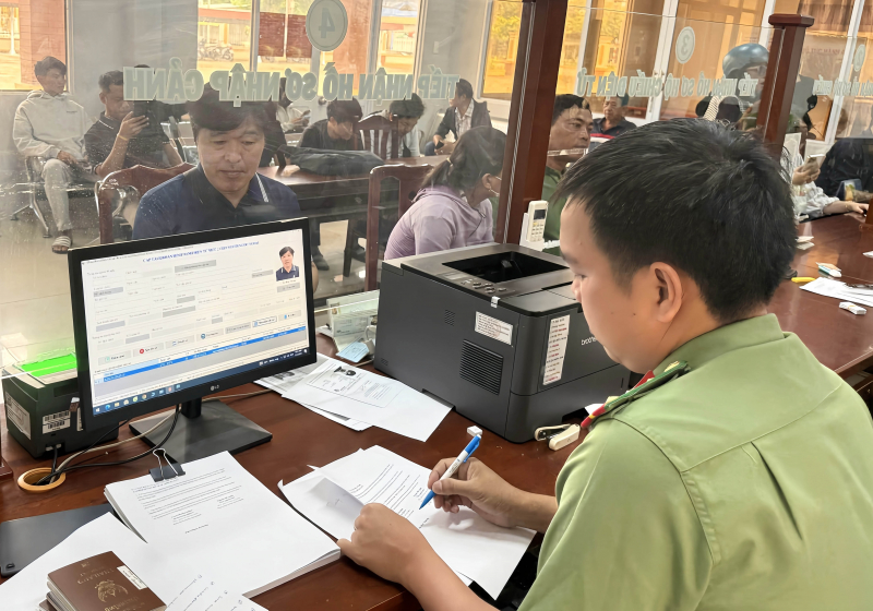 Tạo thuận lợi cho người nước ngoài sử dụng nhiều tiện ích số tại Việt Nam -0
