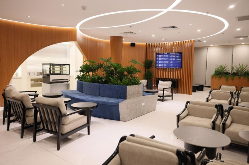 Tận hưởng đặc quyền lối đi ưu tiên tại phòng chờ PVcomBank Premier Lounge -0