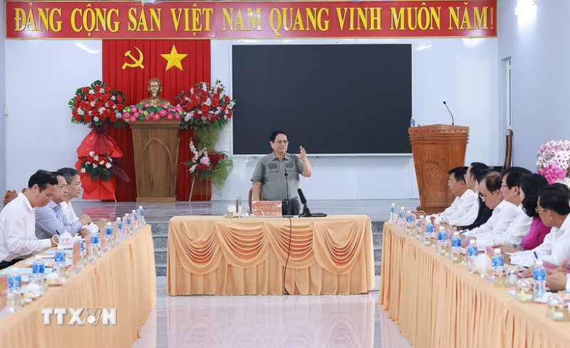 Thủ tướng: Tuyệt đối không để sắp xếp bộ máy ảnh hưởng đến đời sống nhân dân -0