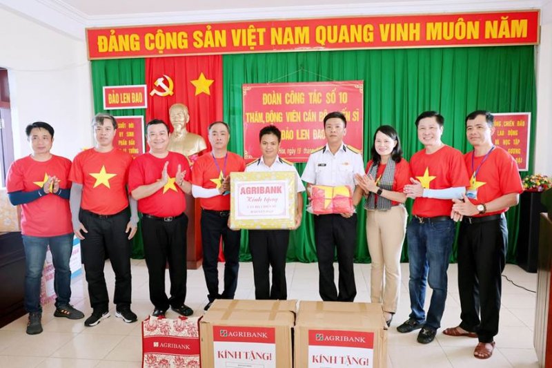 Agribank phát huy vai trò “Ngân hàng vì cộng đồng”, hướng tới an sinh xã hội toàn diện -0