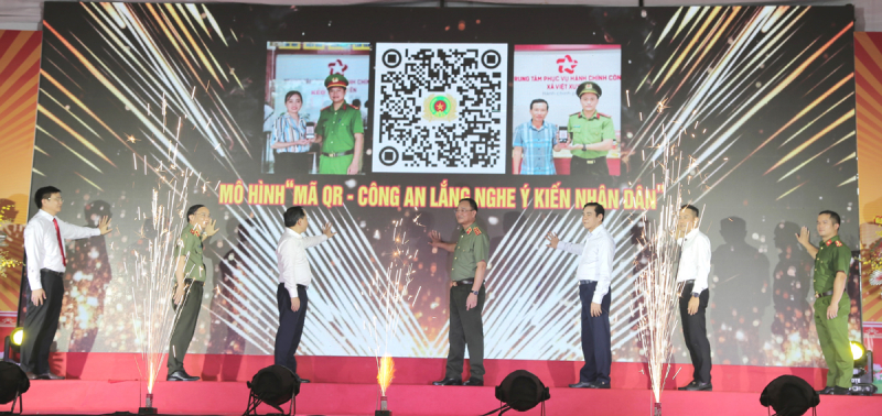 Thứ trưởng Phạm Thế Tùng dự ngày hội toàn dân bảo vệ ANTQ tại Hà Tĩnh -0