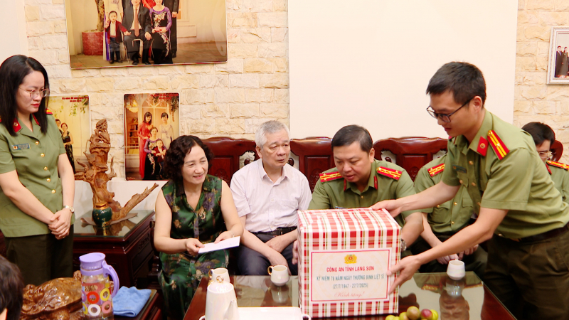 Nhiều hoạt động tri ân nhân dịp kỷ niệm 78 năm Ngày Thương binh - Liệt sĩ -0