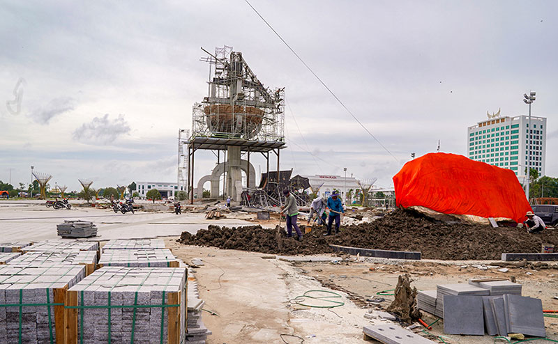 Cà Mau phát động thi đua kỷ niệm 80 năm Quốc khánh 2/9 và 180 ngày tăng trưởng 8,8 % -0