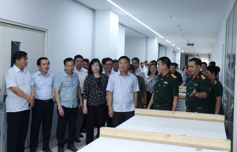 Đưa Bệnh viện Việt Đức, Bạch Mai cơ sở 2 vào hoạt động trước 30/11 -0