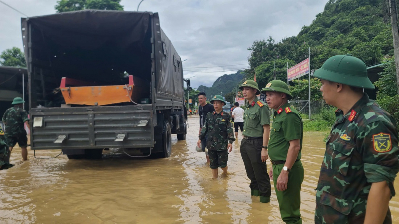 Lãnh đạo Công an tỉnh Nghệ An kiểm tra công tác phòng, chống và khắc phục hậu quả bão số 3 -0