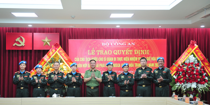 6 sĩ quan CAND thực hiện nhiệm vụ gìn giữ hòa bình tại Phái bộ MINUSCA -0