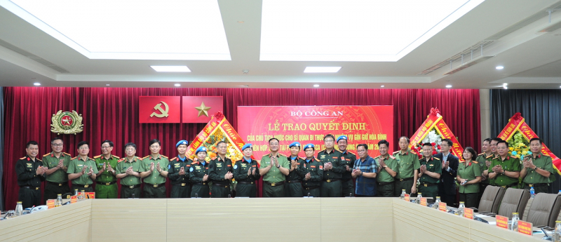 6 sĩ quan CAND thực hiện nhiệm vụ gìn giữ hòa bình tại Phái bộ MINUSCA -0