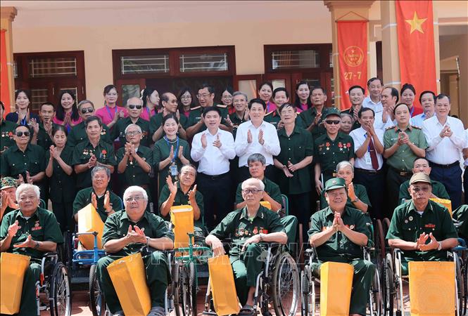 Chủ tịch nước Lương Cường: Chính sách ưu đãi người có công là nhiệm vụ thường xuyên, lâu dài -0