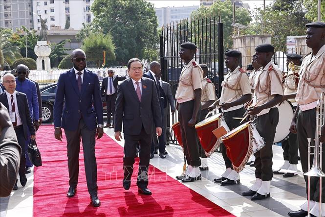 Lễ đón trọng thể Chủ tịch Quốc hội Trần Thanh Mẫn thăm chính thức Senegal -0