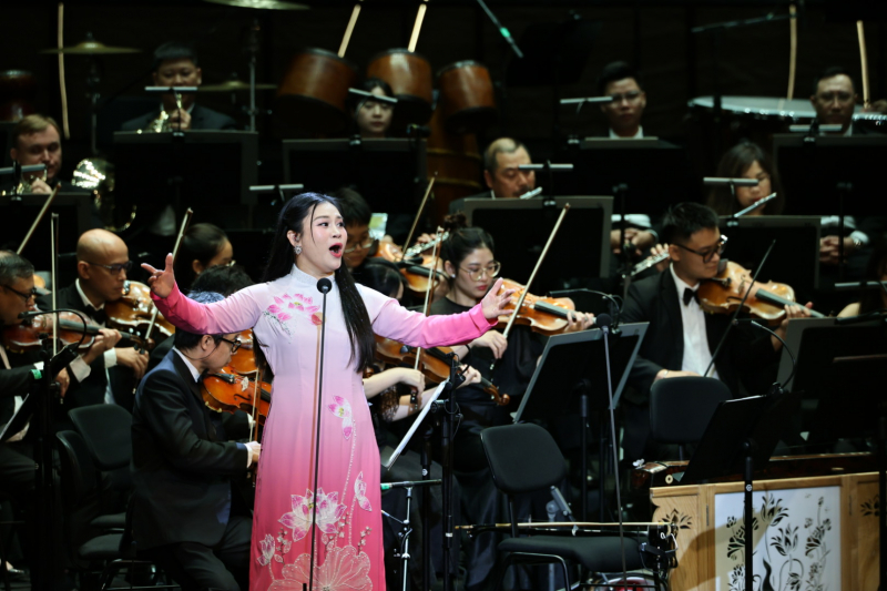 Không gian âm nhạc đặc biệt tôn vinh nhạc sĩ Hoàng Vân tại Nhà hát Hồ Gươm -1