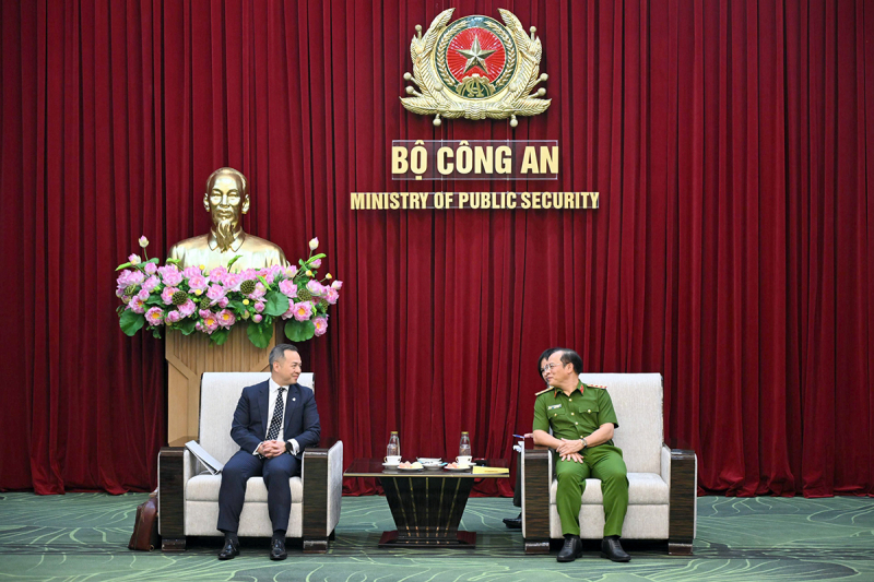 Tăng cường hợp tác với Lực lượng Cảnh sát Hong Kong (Trung Quốc) -0