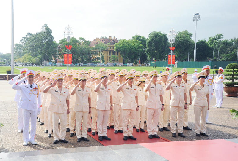 Lãnh đạo Đảng, Nhà nước viếng Chủ tịch Hồ Chí Minh và các Anh hùng liệt sĩ -0