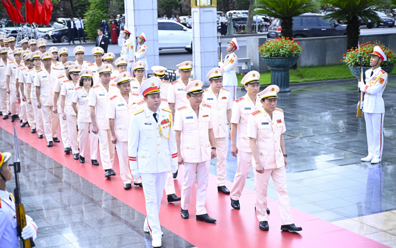 Lãnh đạo Đảng, Nhà nước viếng Chủ tịch Hồ Chí Minh và các Anh hùng liệt sĩ -0