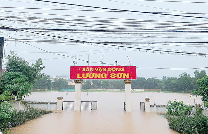 Lực lượng Công an căng sức giúp dân khắc phục hậu quả cơn bão số 3 -0