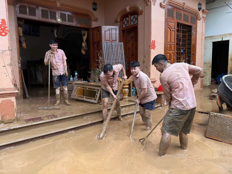 Lan tỏa nghĩa tình, đồng hành cùng nhân dân sau lũ -0