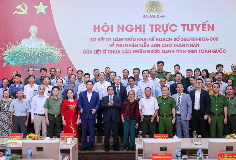 ADN là “chìa khóa” mở ra và phục hồi ký ức lịch sử cho thân nhân các gia đình liệt sĩ