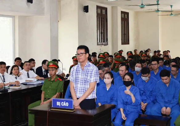 Cựu Tổng Biên tập Tạp chí Môi trường và Đô thị Việt Nam bị đề nghị từ 13 đến 14 năm tù -0