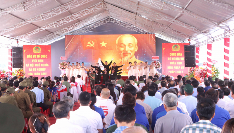 Xây dựng phong trào phải hợp lòng dân, vì lợi ích của nhân dân -0