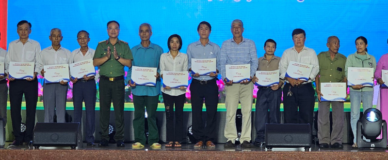 Phát huy cao độ những cách làm hay, thiết thực, hiệu quả trong xây dựng phong trào Toàn dân bảo vệ ANTQ -0