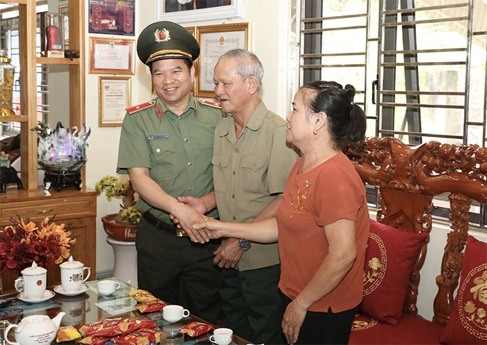Công an các đơn vị, địa phương tri ân nhân ngày Thương binh, Liệt sĩ -0