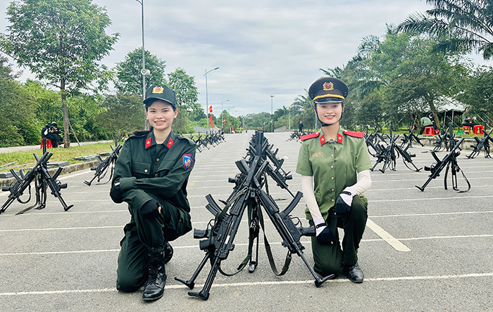 Những bước chân không mỏi -0