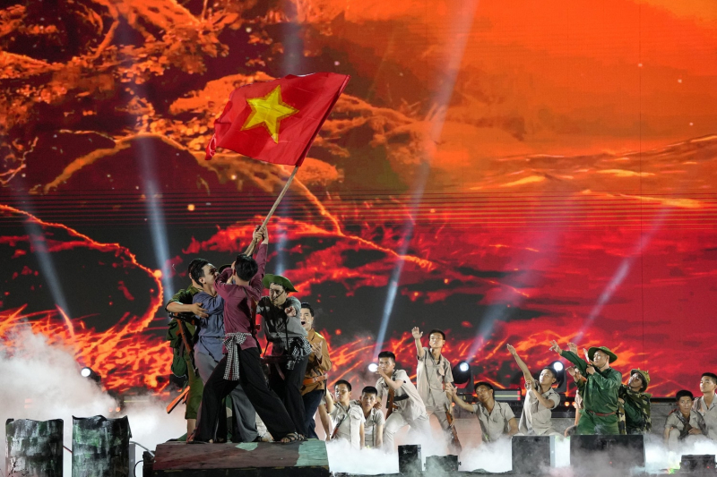 chuong trình ngh- thu-t ký -c d- l-i áp d-ng nhi-u công ngh- k- x-o hi-n d-i.jpg -1