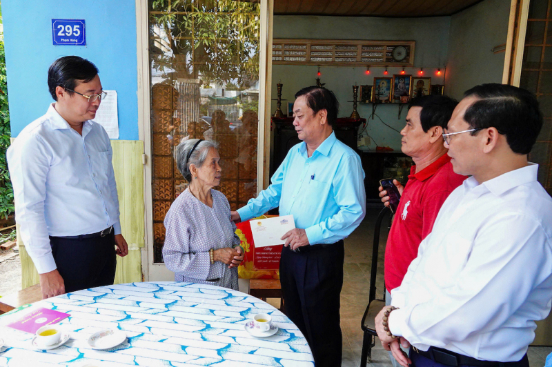 z6842910672787_8ae008769720be7360dcf36b2c7f7c76.jpg -0