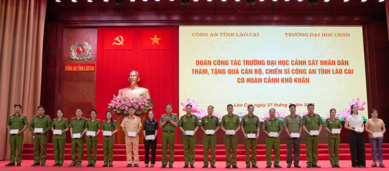 Công an các đơn vị, địa phương tiếp tục tri ân nhân ngày Thương binh - Liệt sĩ -1