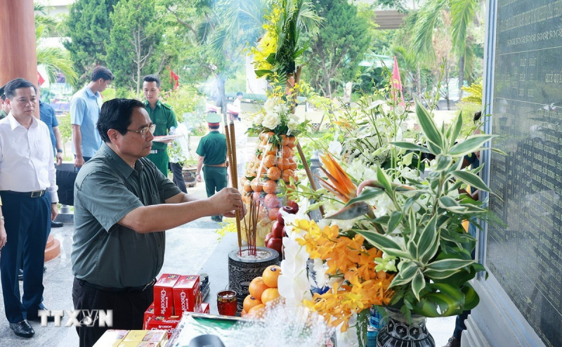 Thủ tướng: Quảng Trị cần tiếp tục phát huy truyền thống cách mạng hào hùng -0