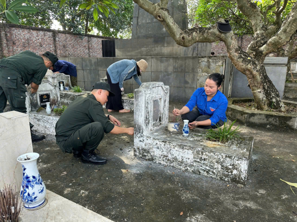 Công an các đơn vị, địa phương tiếp tục tri ân nhân ngày Thương binh - Liệt sĩ -0