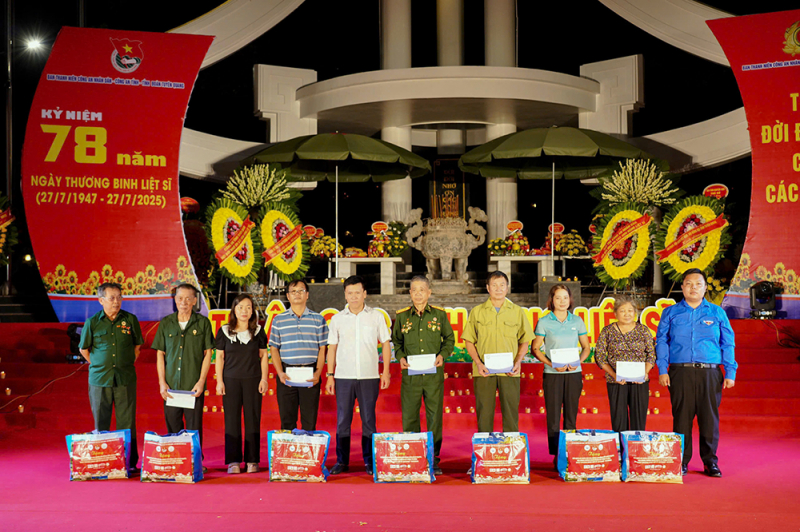 Tuổi trẻ CAND và Tuyên Quang tri ân những người ngã xuống vì Tổ quốc -0