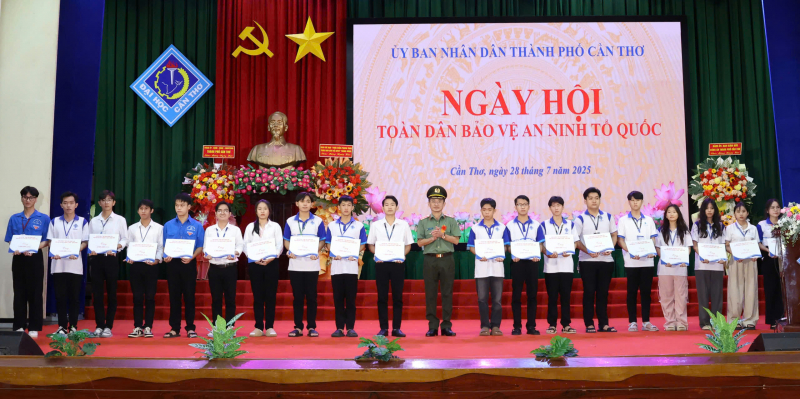 Phong trào Toàn dân bảo vệ An ninh Tổ quốc tại Cần Thơ ngày càng đi vào chiều sâu và lan toả -0
