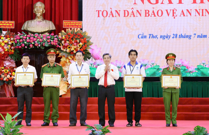 Phong trào Toàn dân bảo vệ An ninh Tổ quốc tại Cần Thơ ngày càng đi vào chiều sâu và lan toả -1