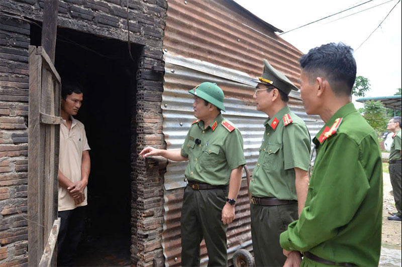 Những nếp nhà mới dựng và dấu ấn tình nghĩa, nhân văn “vì dân phục vụ” -0