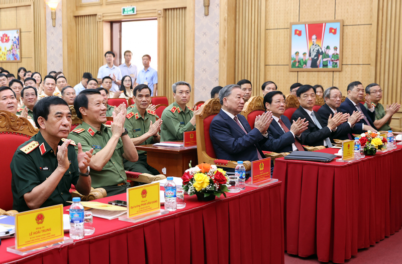 Tổng Bí thư Tô Lâm thăm và gặp mặt thân mật CBCS Cục An ninh chính trị nội bộ -0