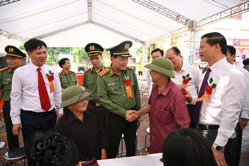 ngày hội.jpg -0
