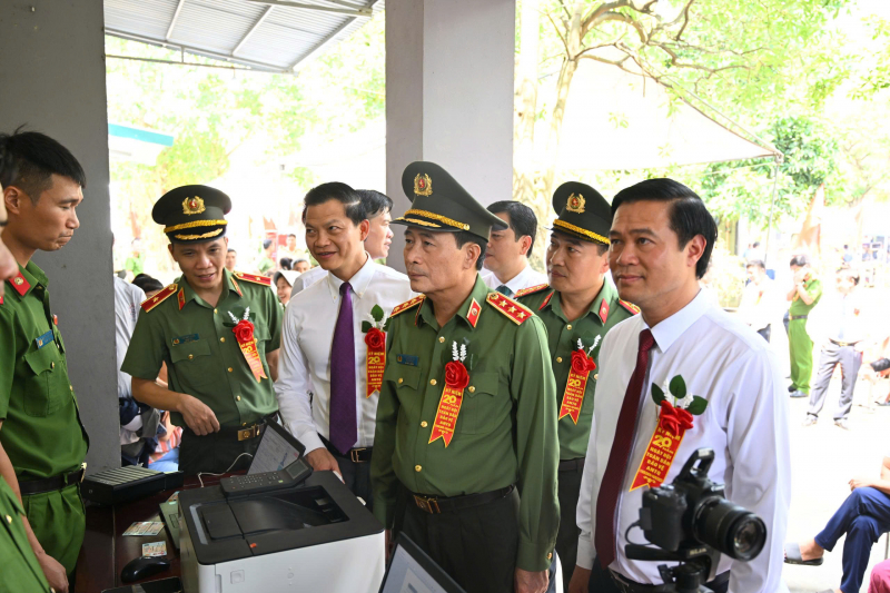 ngày hội 3.jpg -2