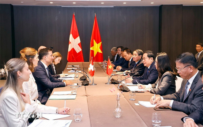 Chủ tịch Quốc hội Trần Thanh Mẫn gặp Chủ tịch Thượng viện Thụy Sĩ -0