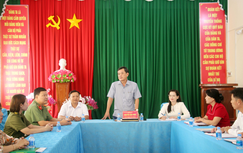 Văn phòng đại diện Báo CAND khu vực ĐBSCL trao kinh phí xây nhà tặng thành viên Tổ ANTT ở cơ sở -0