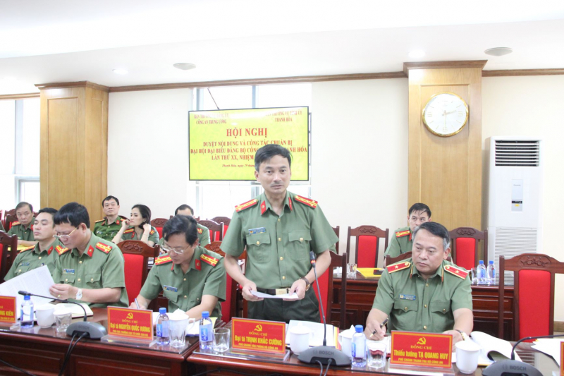 Thượng tướng Lê Quốc Hùng duyệt Đại hội Đảng bộ Công an tỉnh Thanh Hóa -0