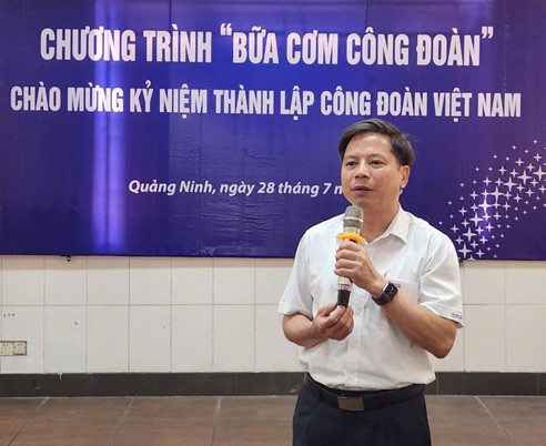 “Bữa cơm Công đoàn”  ấm lòng giữa ca làm việc -0